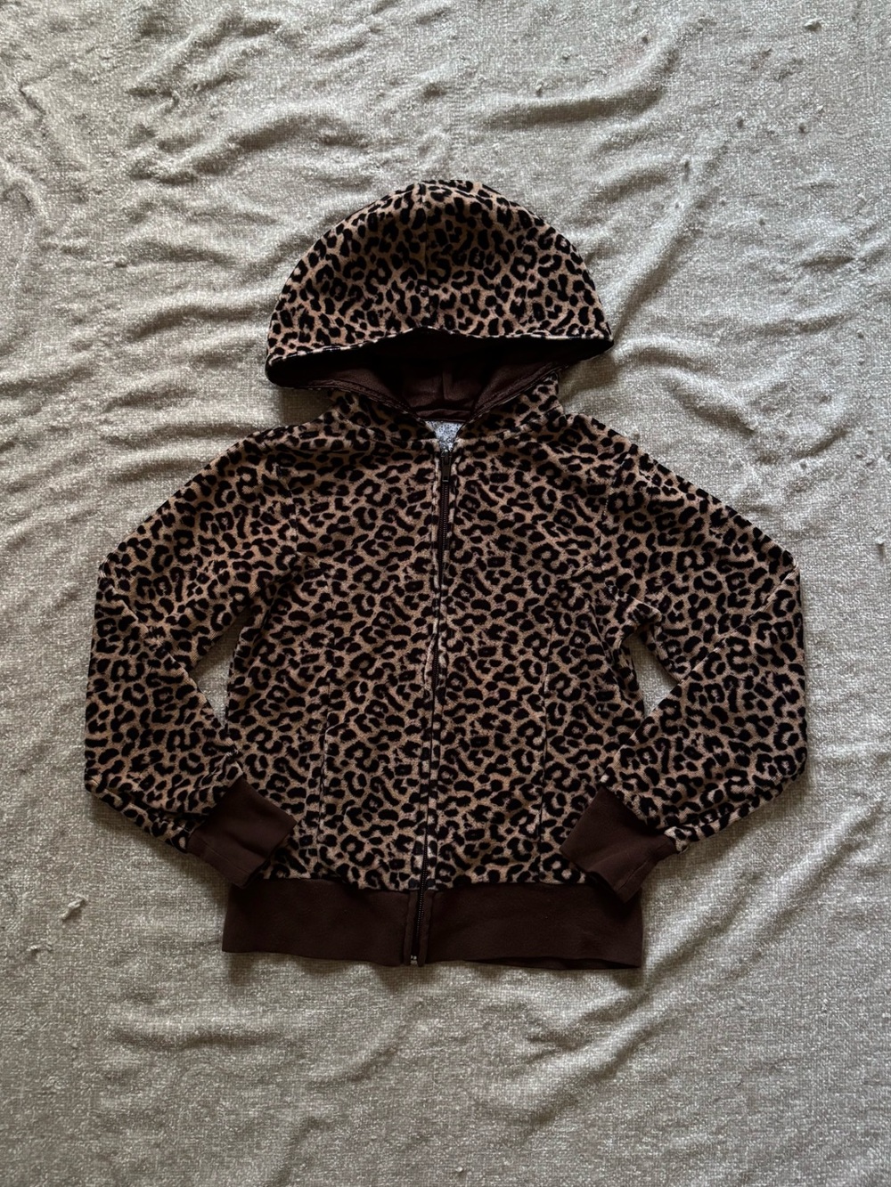 Total Girl; Girls (Small 7/8) Vintage 2000’s Velvet Leopard Print Zip Up Jacket